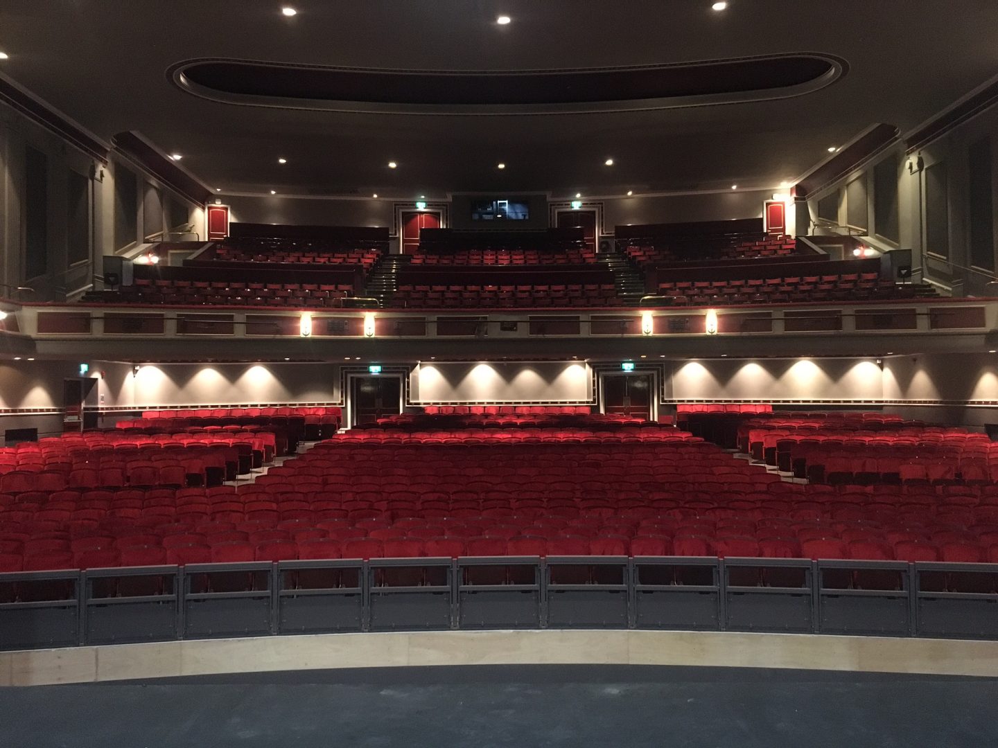 Sewell Construction | Transformed Hull New Theatre stage now set for a